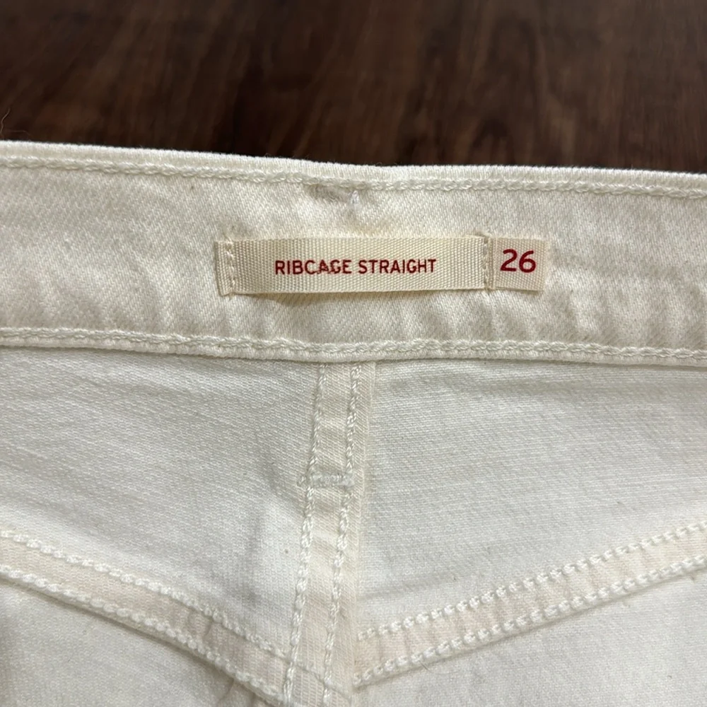 Levi’s - Ribcage Straight - Picture 10 of 11